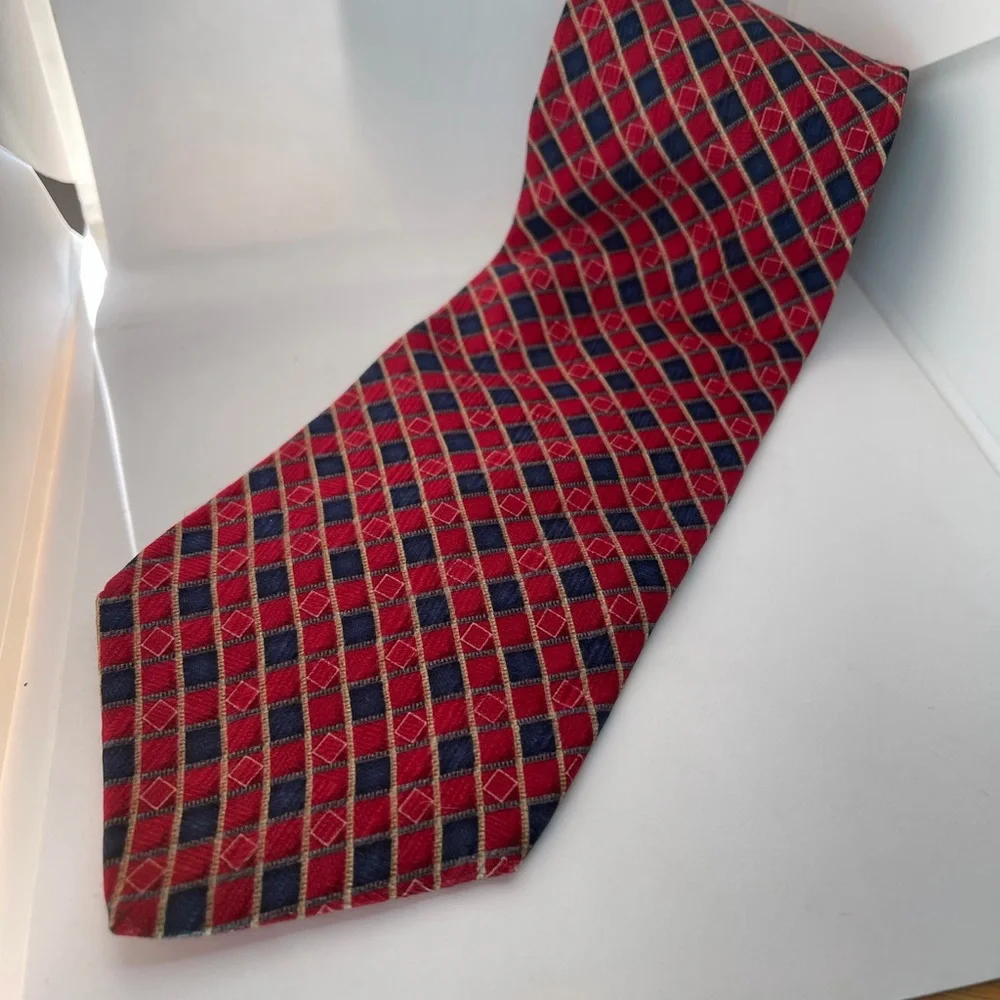 Bill Blass Red and Blue‎ Geometric Tie Academia Preppy Office Formal